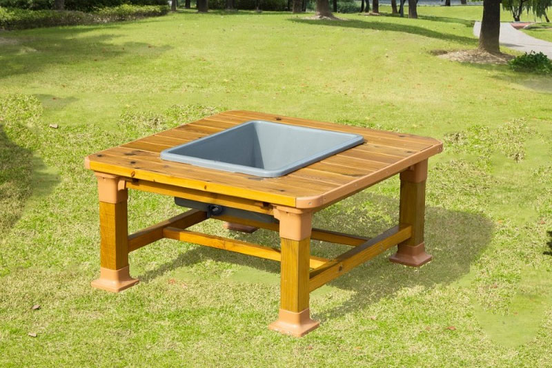 Wisdom Outdoor Sand- & Wassertisch, quadratisch Outdoor Sand- & Wassertisch, quadratisch (Zoom)