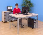 Betzold EDV-Tisch mit Blechkanal, Vierkantrohr Tischbeine perfekt als Computerarbeitsplatz in Büro, Sekretariat oder Schulungsräumen (Zoom)