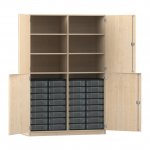 Flexeo Schrank, 32 kleine Boxen, 6 Fächer, Mittelwand, 4 Halbtüren Ahorn honig mit Boxen transparent (Zoom)