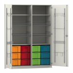 Flexeo Sportschrank, Gerätehaken, 4 Gitterkörbe, 12 große Boxen weiß mit Boxen bunt (Zoom)