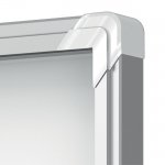 Nobo Premium Plus Schaukasten, Schiebetür stabile Kunststoff-Ecken zum Schutz (Zoom)