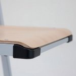 Conen Stapelbarer Schülerstuhl Sitz Detail  (Zoom)