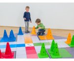 Betzold XXL-Outdoor-Ludo Spiel in Aktion  (Zoom)