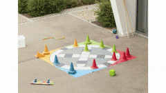 Betzold XXL-Outdoor-Hütchenspiel witterungsbeständige Spielplane (Zoom)