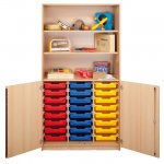 Conen Schrank mit Halbtren und 24 flachen ErgoTray Boxen