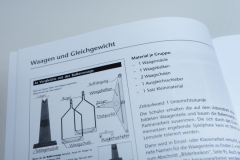 Cornelsen Experimenta Experimentierkoffer Waagen und Gleichgewicht Experimentierkoffer Waagen und Gleichgewicht (Zoom)