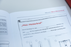 Cornelsen Experimenta Experimentierkoffer Messen: Temperaturen, Gewichte, Längen Experimentierkoffer Messen: Temperaturen, Gewichte, Längen (Zoom)