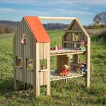 Erzi Puppenhaus Outdoor  offene Seiten, beidseitig und von mehreren Kindern bespielbar (Zoom)