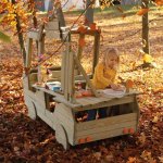 Erzi Foodtruck Outdoor rundum bespielbar, auch von mehrern Kindern gleichzeitig (Zoom)