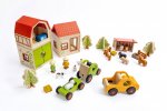 beleduc Meine kleine Welt Bauernhof Set inkl. Wohnhaus, Scheune, Fahrzeugen, Figuren, Bäumen, Zäunen etc. (Zoom)