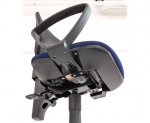 Betzold FLEXness Bürostuhl Ergonomic mit Armlehne mit Designrückenlehne FLEXness Bürostuhl Ergonomic mit Armlehne mit Designrückenlehne 4 (Zoom)