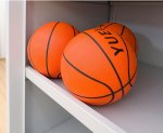 Betzold Ballschrank aus Stahl mit Schiebetüren  (Zoom)